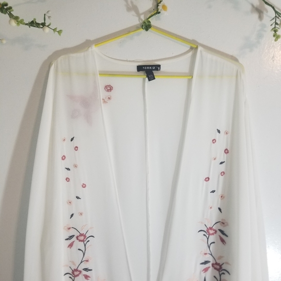 torrid Tops - Torrid kimono with embroidery and ombre fringed